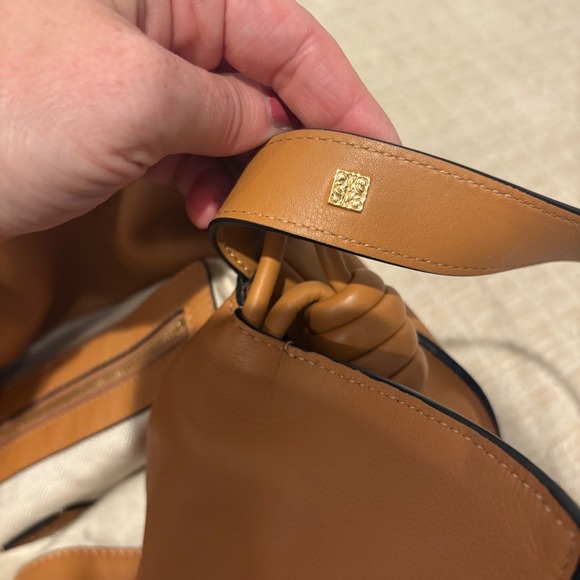 LOEWE Medium Flamenco Clutch Shoulder Bag Nappa Calfskin Leather Tan‎ Brown - Picture 10 of 16